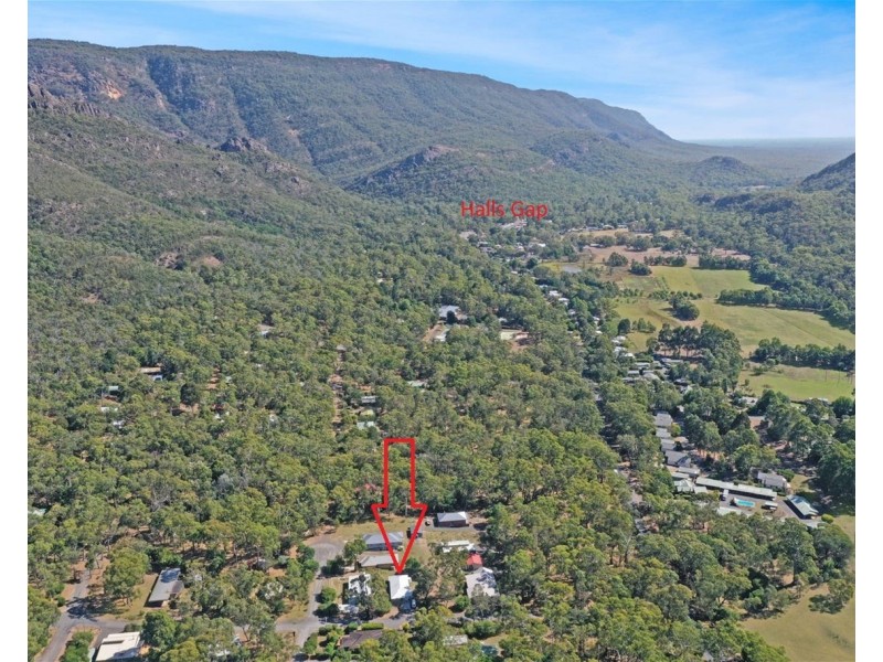 4 Young Road, Halls Gap VIC 3381