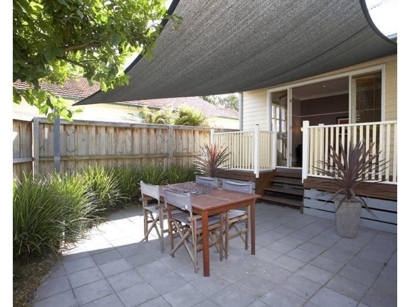 1/25 Canterbury Street, Hughesdale VIC 3166