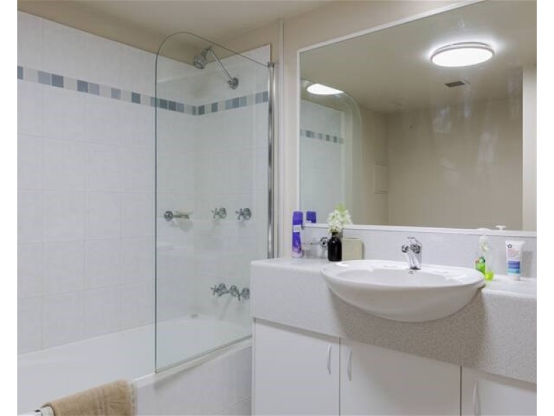 41/15 Santa Monica Rd, Miami QLD 4220