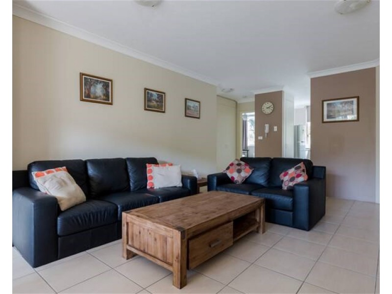 41/15 Santa Monica Rd, Miami QLD 4220