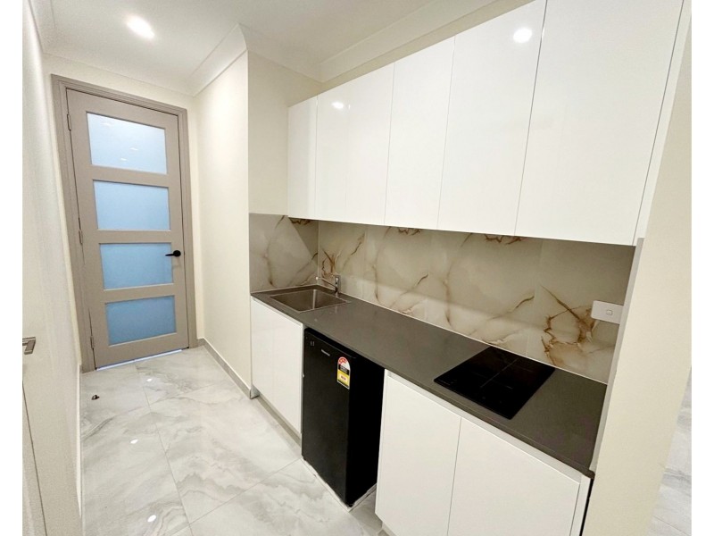 43a McCulloch, Blacktown NSW 2148