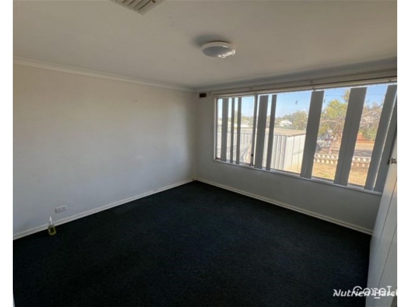 33A Taurus Street, Southern Cross WA 6426