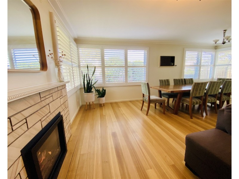 2 Alexander Avenue, Mornington VIC 3931
