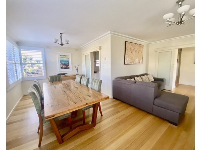 2 Alexander Avenue, Mornington VIC 3931