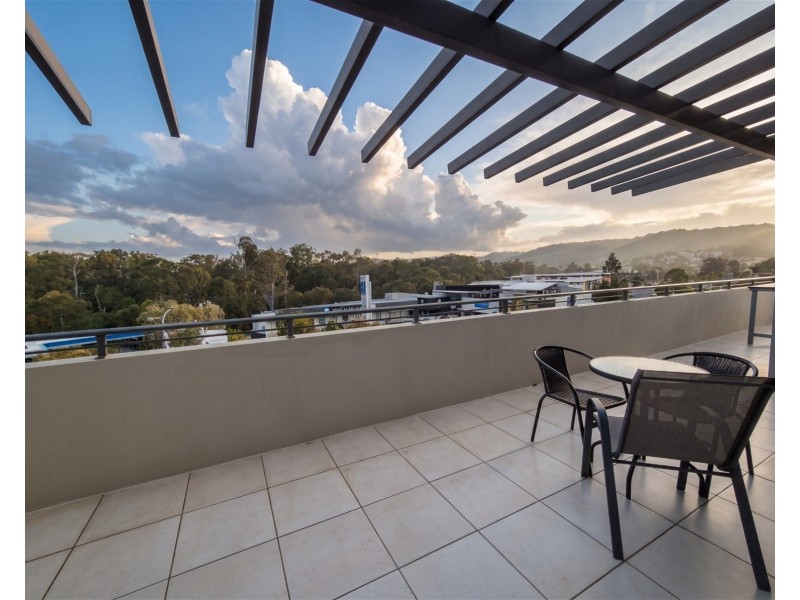 72/2 Acacia court, Robina QLD 4226