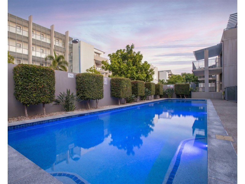 72/2 Acacia court, Robina QLD 4226