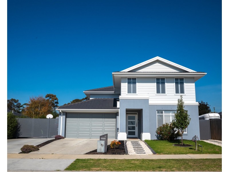 27 Bedggood Grove, Paynesville VIC 3880