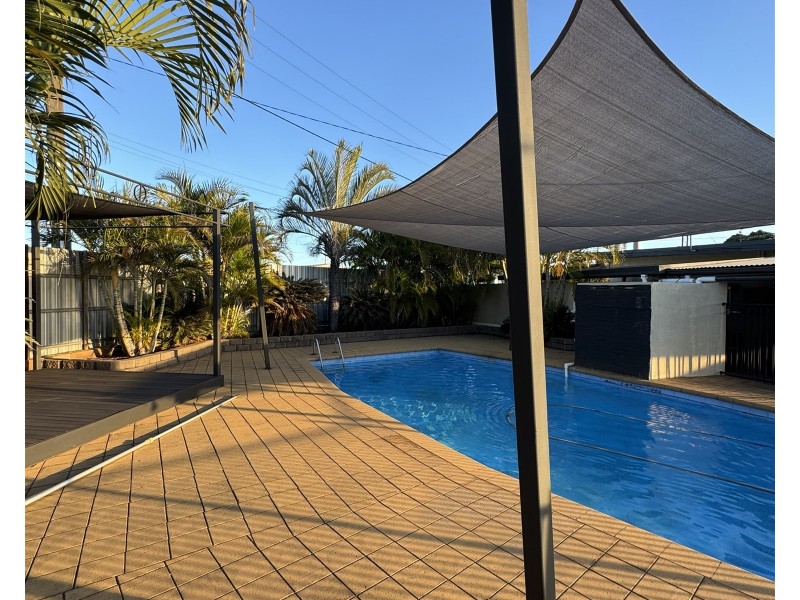 9 Deighton Street, Mornington QLD 4825
