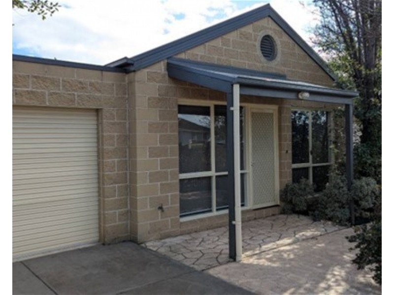 1/3-5 Stephen Street, Riddells Creek VIC 3431