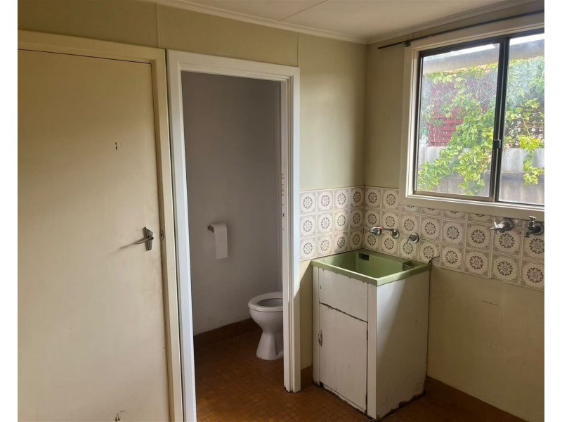 1 Omega Street, Southern Cross WA 6426