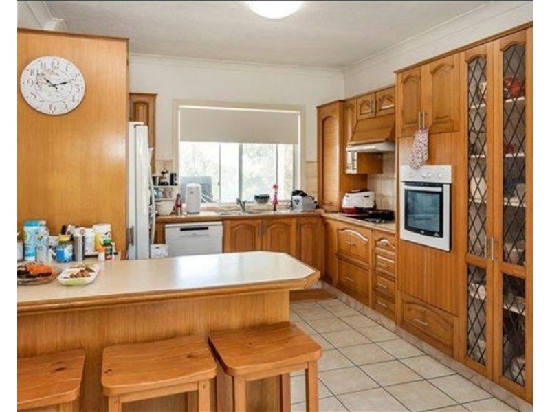 53 Wardoo Street, Southport QLD 4215