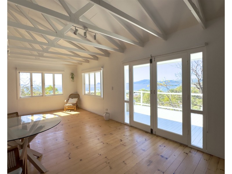 10 Rattray Ave, Hideaway Bay QLD 4800