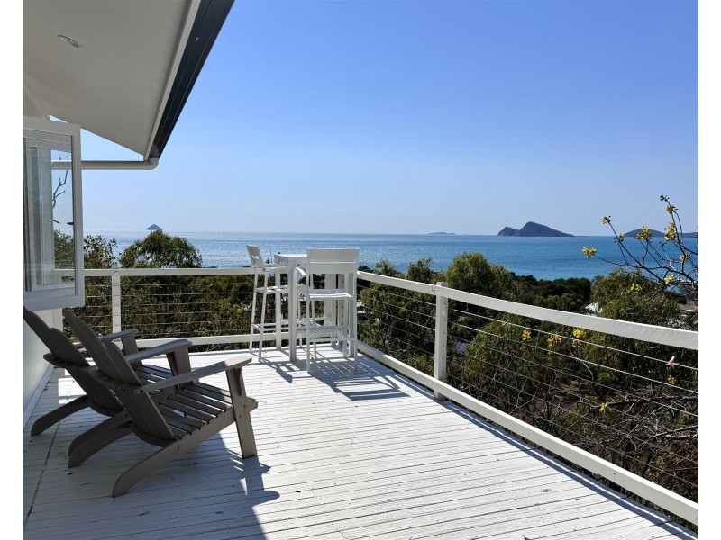 10 Rattray Ave, Hideaway Bay QLD 4800