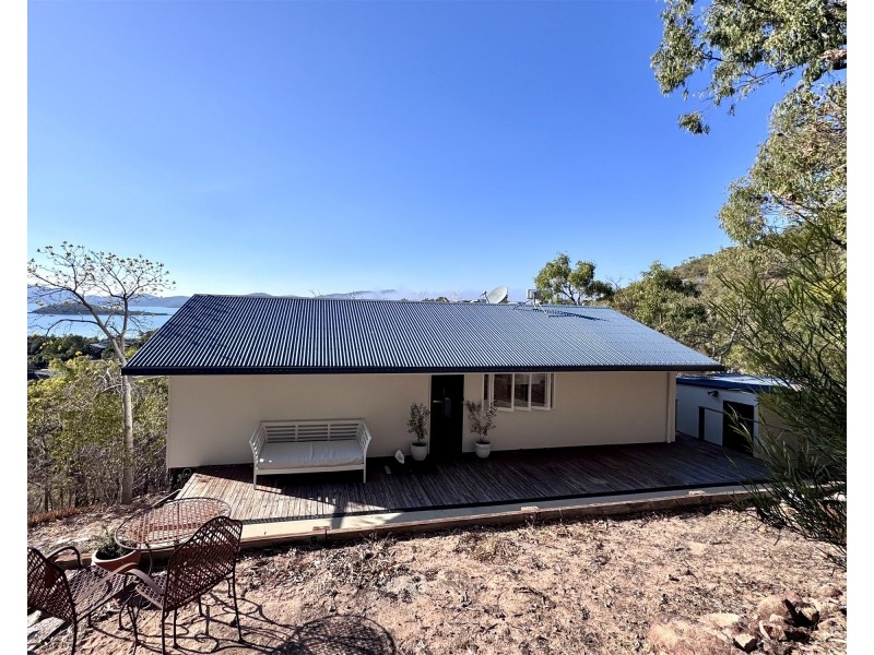 10 Rattray Ave, Hideaway Bay QLD 4800