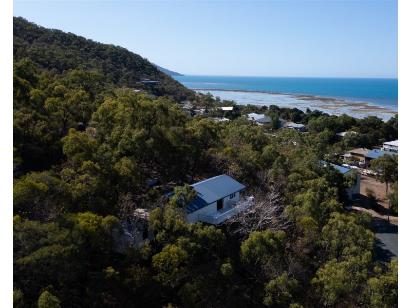 10 Rattray Ave, Hideaway Bay QLD 4800