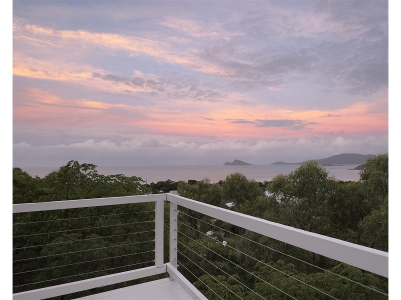 10 Rattray Ave, Hideaway Bay QLD 4800