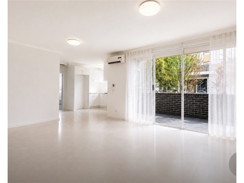 1/4 Barangaroo Rd, Toongabbie NSW 2146