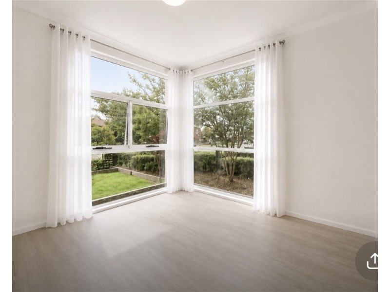 1/4 Barangaroo Rd, Toongabbie NSW 2146