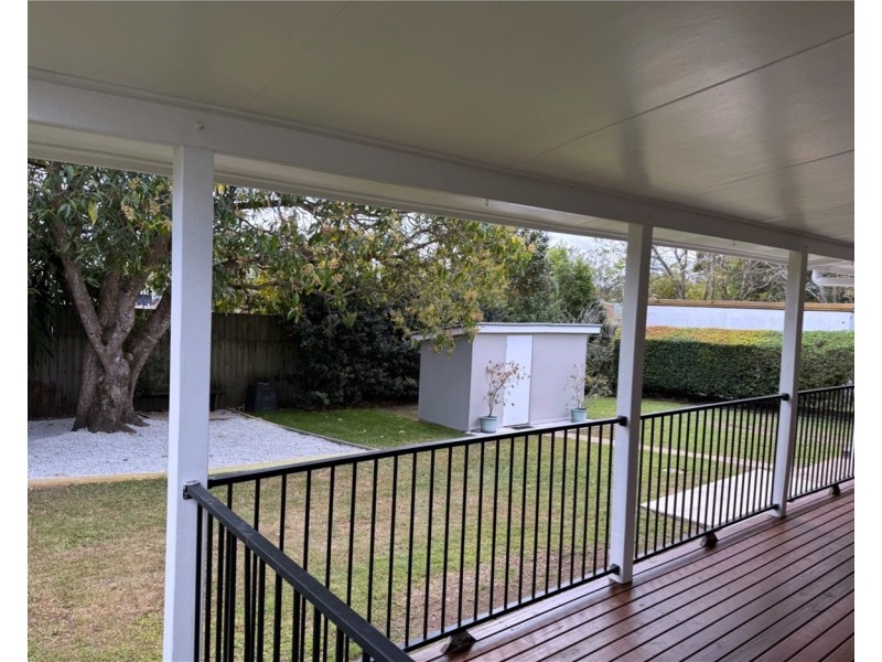 13 Woolgar rd, Southside QLD 4570