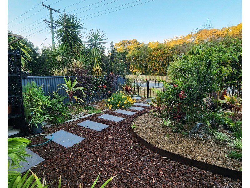 2/162 Sylvan Drive, Moore Park Beach QLD 4670