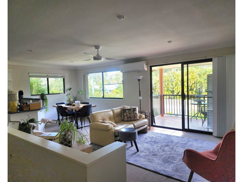2/162 Sylvan Drive, Moore Park Beach QLD 4670