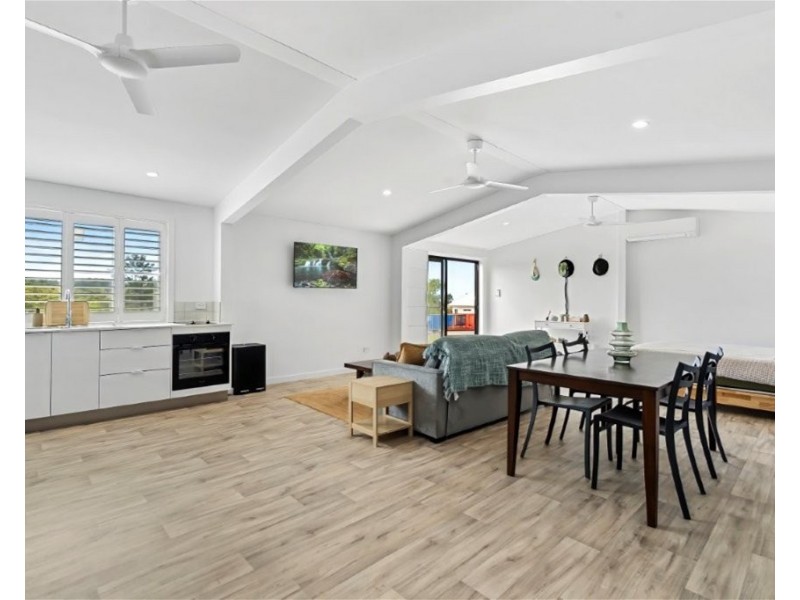 33 Catherine Avenue, Inverness QLD 4703