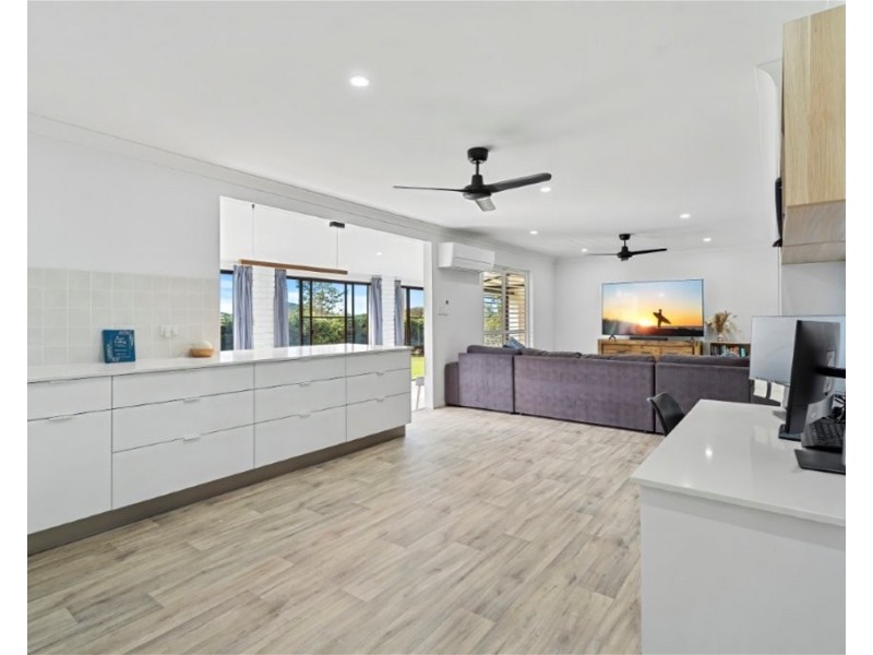 33 Catherine Avenue, Inverness QLD 4703