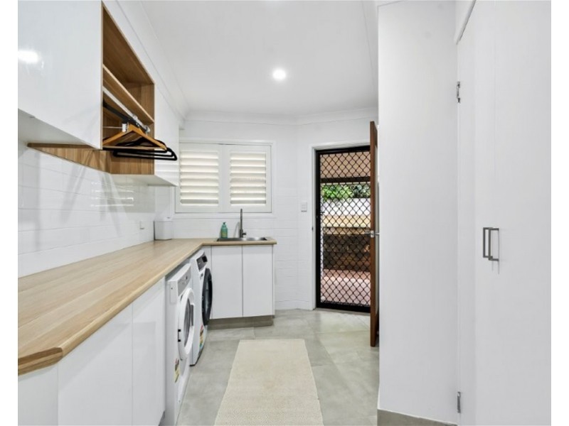33 Catherine Avenue, Inverness QLD 4703