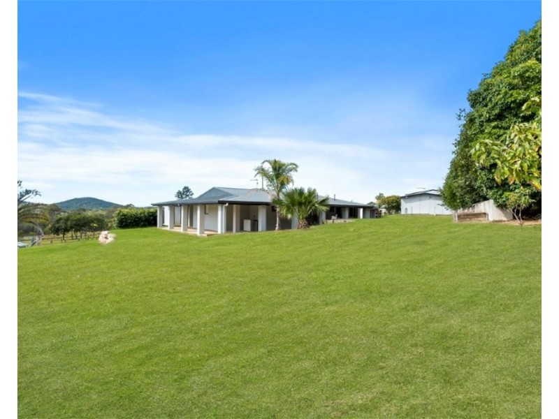33 Catherine Avenue, Inverness QLD 4703