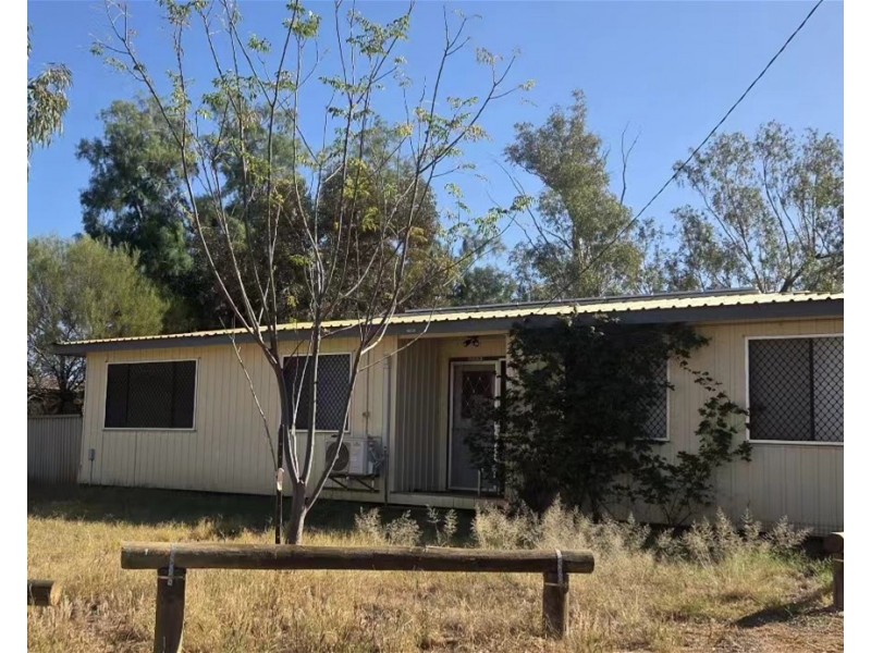 6 Jensen Close, Mount Magnet WA 6638