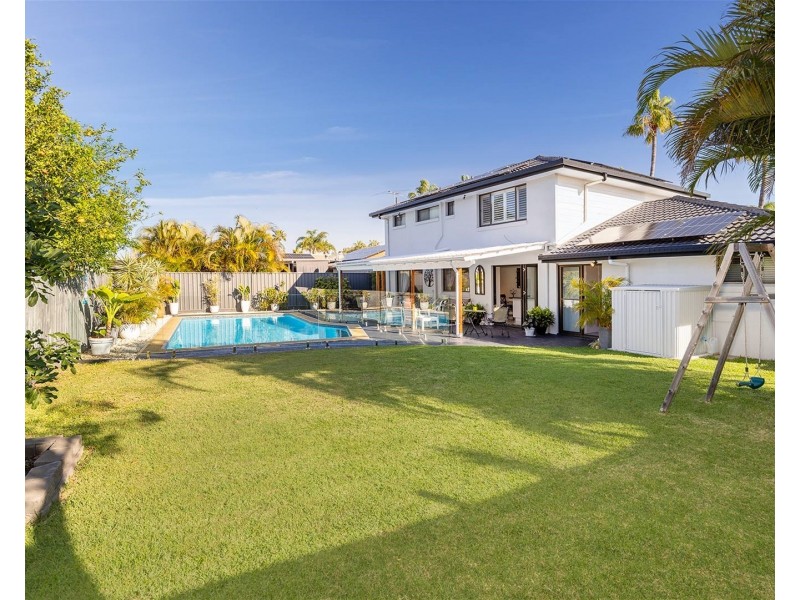 22 Newport Drive, Newport QLD 4020