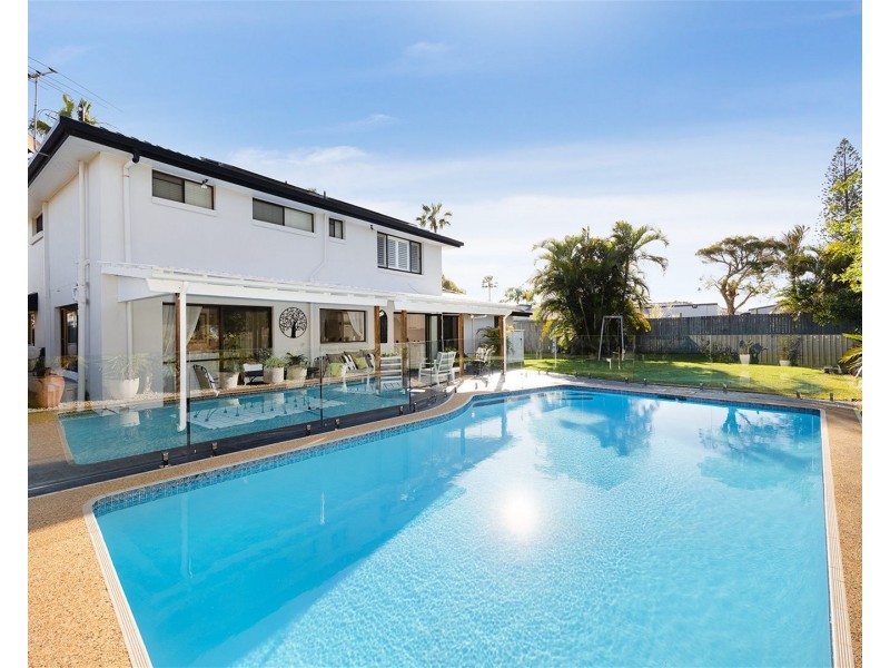 22 Newport Drive, Newport QLD 4020