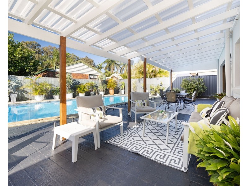 22 Newport Drive, Newport QLD 4020