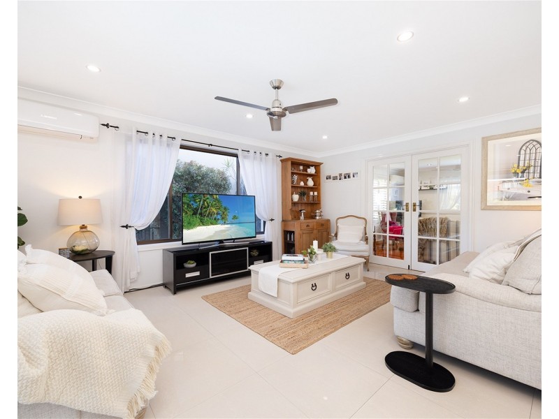 22 Newport Drive, Newport QLD 4020