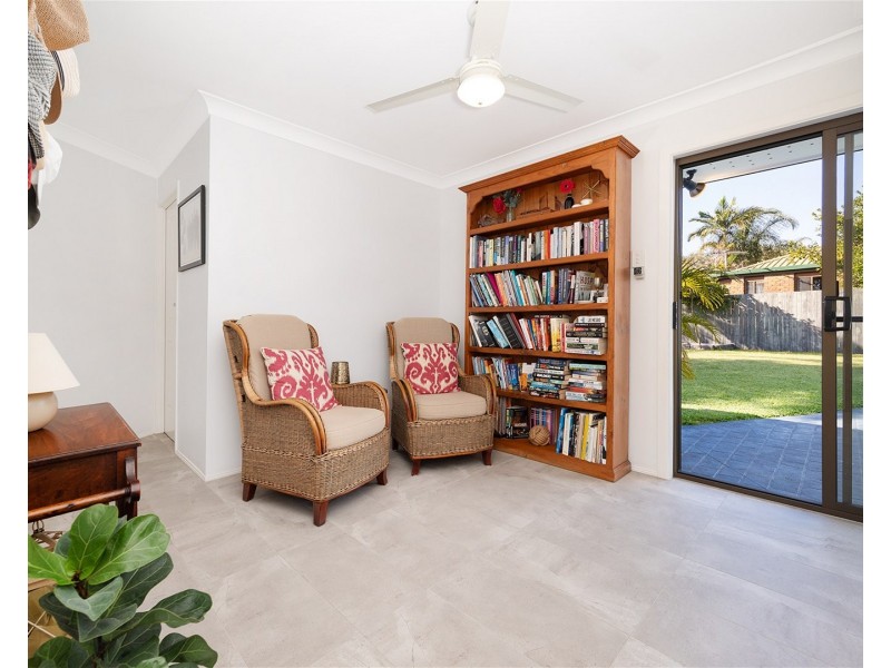 22 Newport Drive, Newport QLD 4020