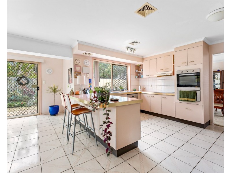 4 Dellforest Drive, Calamvale QLD 4116