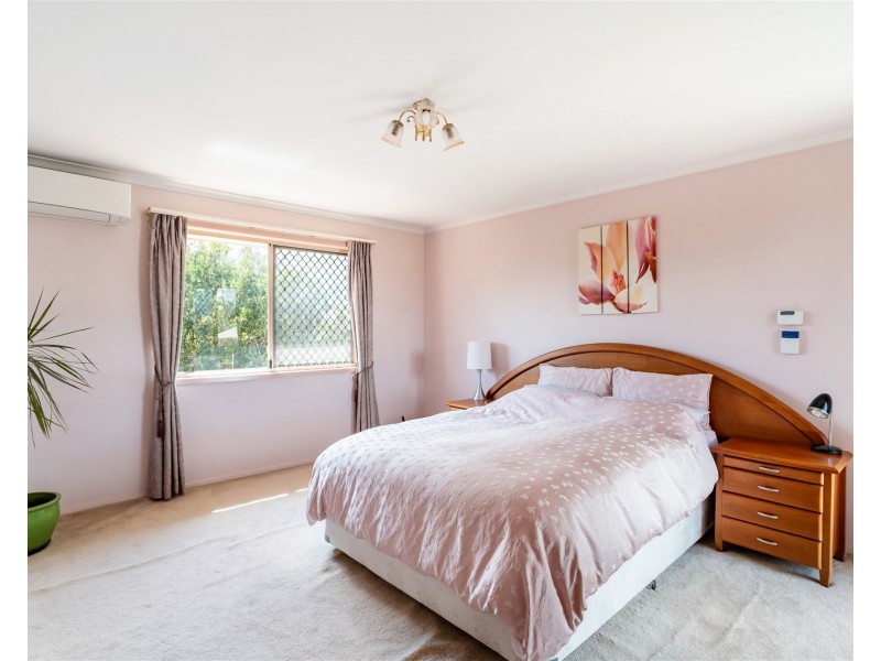 4 Dellforest Drive, Calamvale QLD 4116