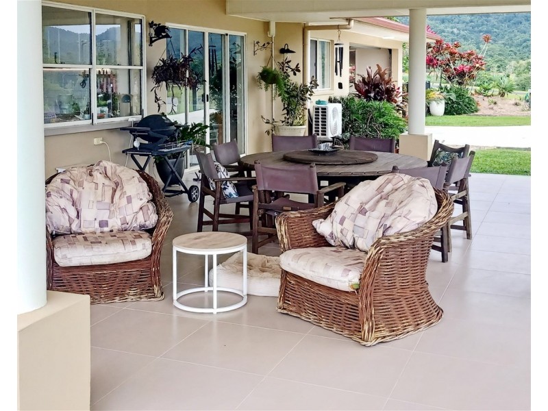 35 Stuart Drive, Feluga QLD 4854