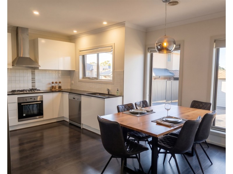9/65-67 Tootal Road, Dingley Village VIC 3172