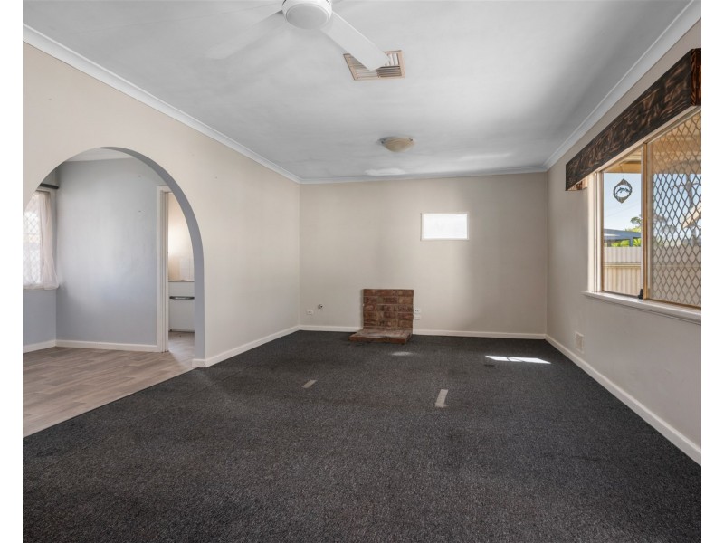 42 Davidson Street, South Kalgoorlie WA 6430
