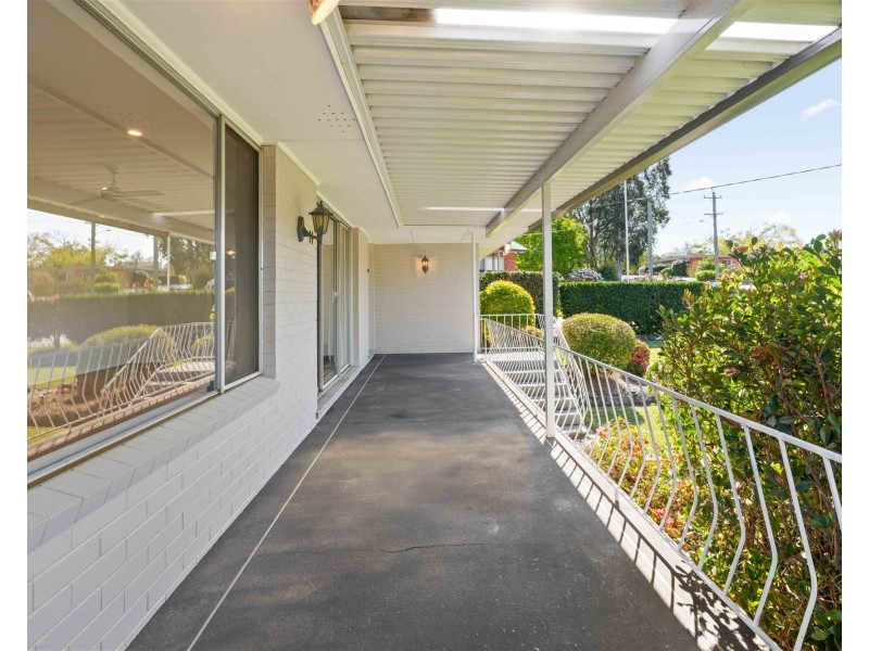 14 Walsh Crescent, North Nowra NSW 2541