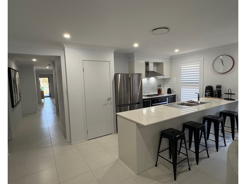 10 Watalong Way, Edgeworth NSW 2285