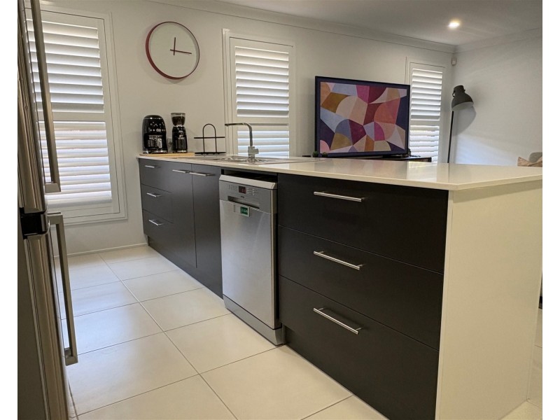 10 Watalong Way, Edgeworth NSW 2285