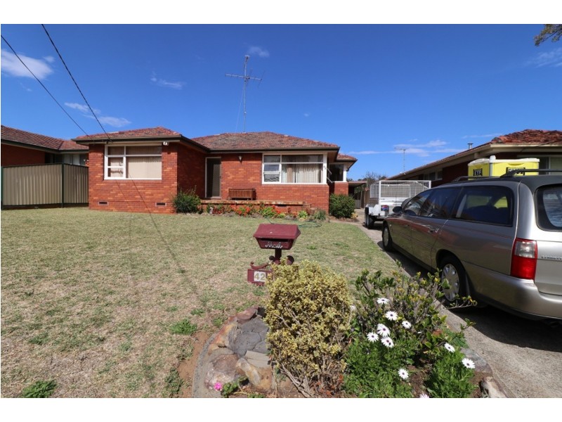 42 Peachtree Avenue, Constitution Hill NSW 2145