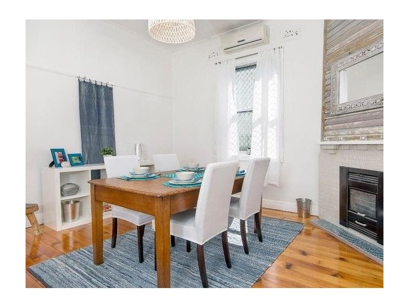 8 Elizabeth Street, Mayfield NSW 2304