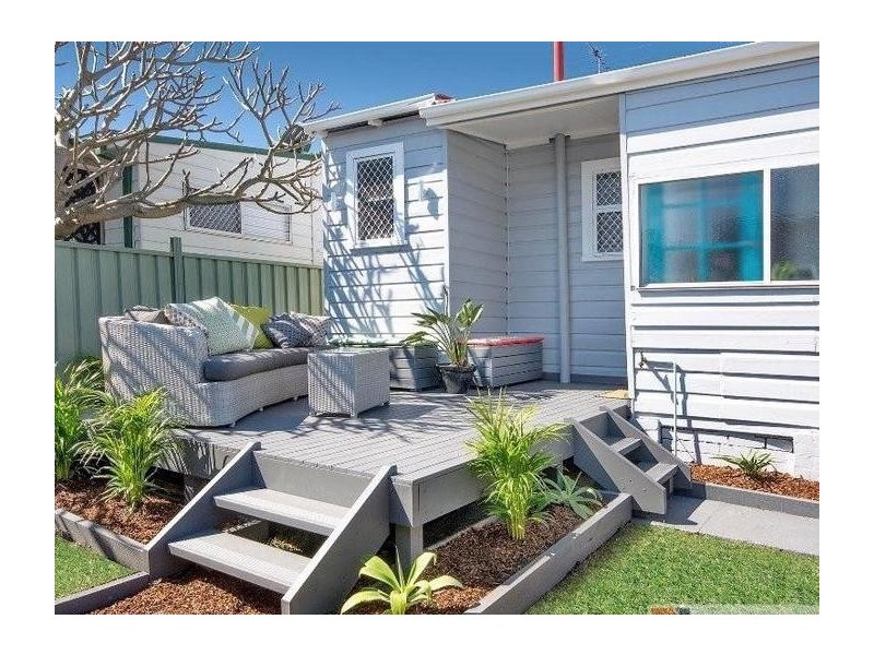 8 Elizabeth Street, Mayfield NSW 2304