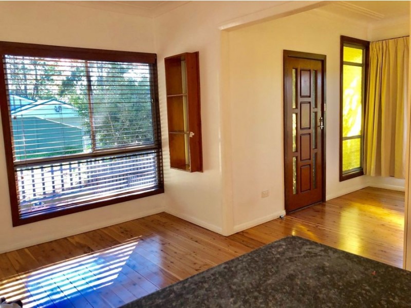 21 Cowmeadow Road, Mount Hutton NSW 2290