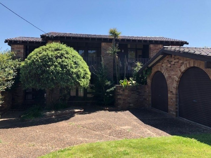 45 Lurnea Crescent, Valentine NSW 2280