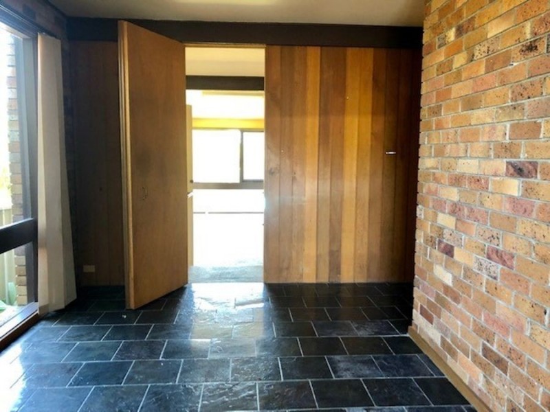 45 Lurnea Crescent, Valentine NSW 2280