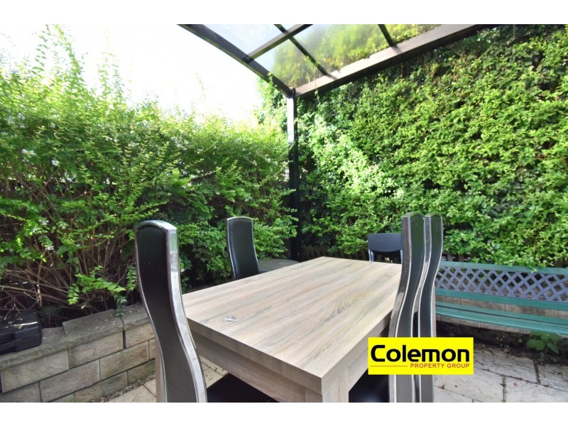 Granny Flat/8 Frost, Earlwood NSW 2206